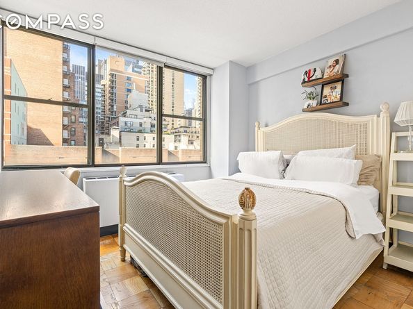 301 East 45th Street 7F, New York NY 10017