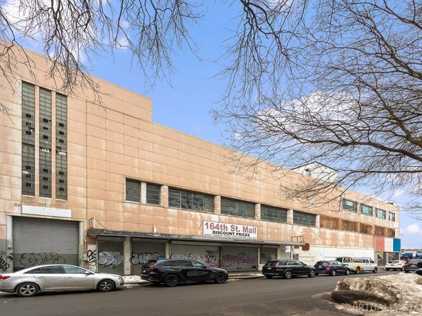 89-71 164th Street COMMERCIAL, Queens NY 11432