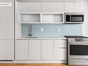 26 Goodwin Place 1R, Brooklyn NY 11221