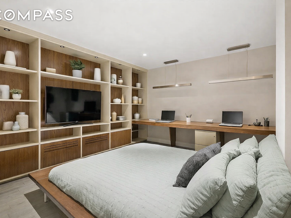 416 West 52nd Street TH205, New York NY 10019