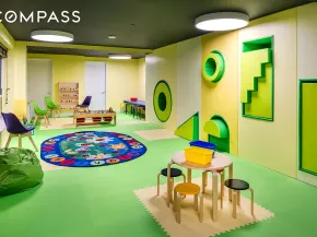 416 West 52nd Street TH205, New York NY 10019