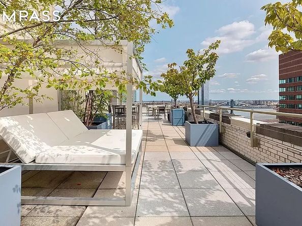 99 John Street 920, New York NY 10038