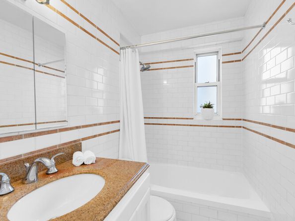 525 East 82nd Street 11E, New York NY 10028