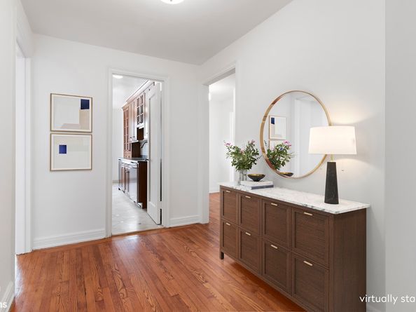 353 West 56th Street 9F, New York NY 10019