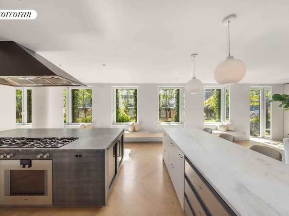 37 Warren Street PHCD, New York NY 10007