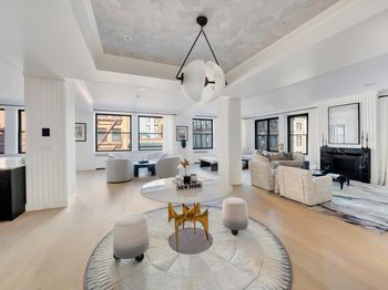 10 Jay Street
