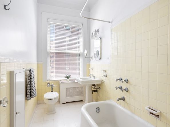 246 West End Avenue 9H, New York NY 10023