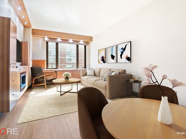 305 West 16th Street 4D, New York NY 10011