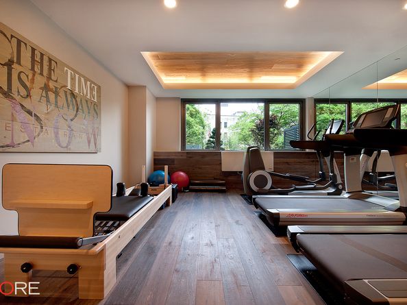 305 West 16th Street 4D, New York NY 10011