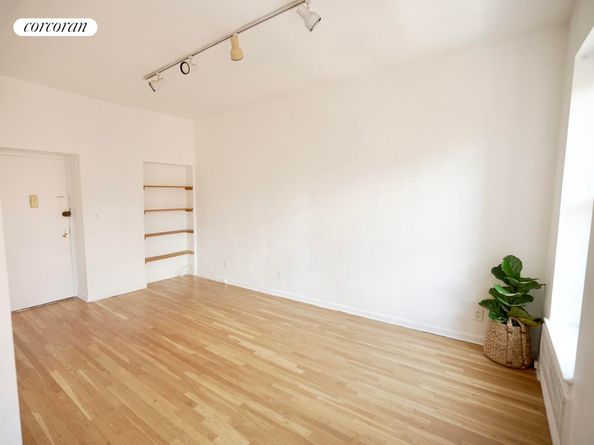 30 East 95th Street 6C, New York NY 10128