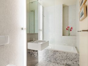 39 East 20th Street 8, New York NY 10003