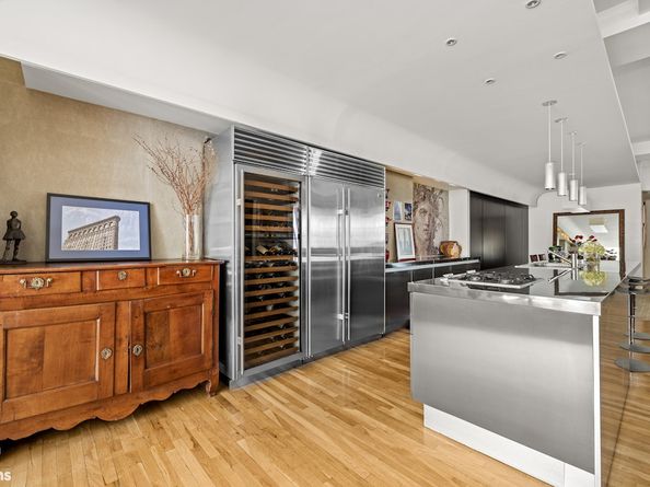 39 East 20th Street 8, New York NY 10003