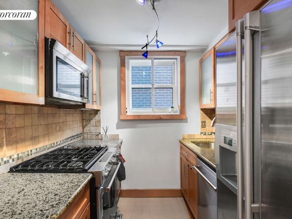 345 East 56th Street 21C, New York NY 10022