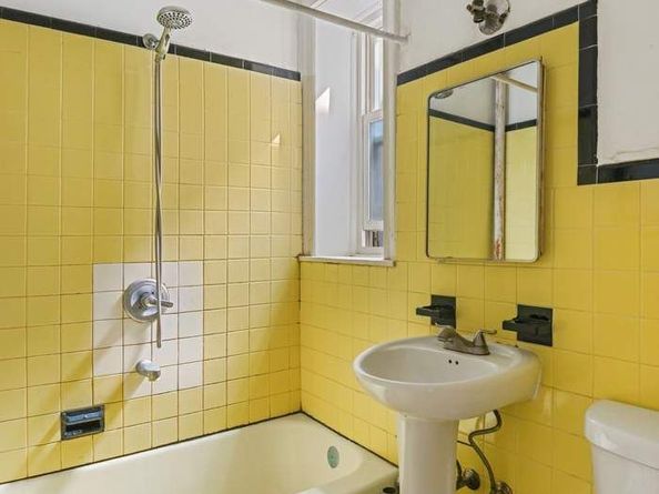 27 Vandam Street MFTH, Brooklyn NY 11222