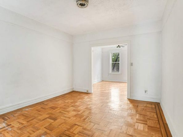 27 Vandam Street MFTH, Brooklyn NY 11222