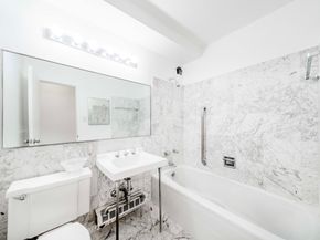 420 East 51st Street 4C, New York NY 10022