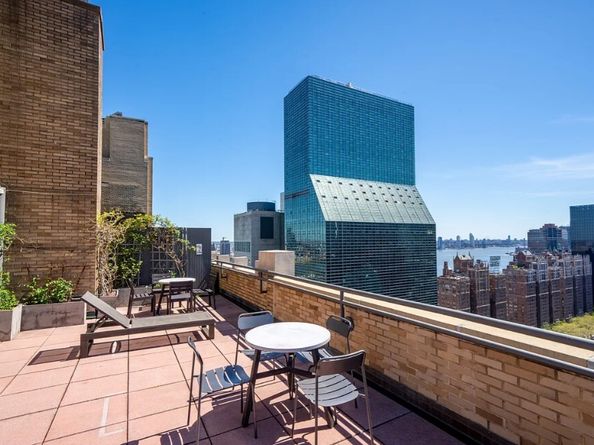 310 East 46th Street 15LL, New York NY 10017
