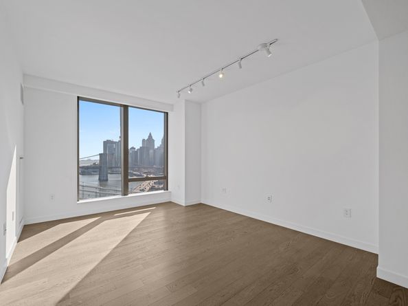 252 South Street 22C, New York NY 10002