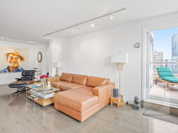 201 East 36th Street 19B, New York NY 10016