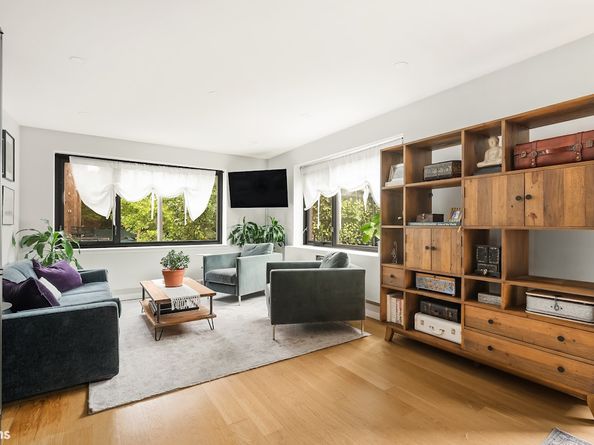 1325 5th Avenue 2K, New York NY 00000