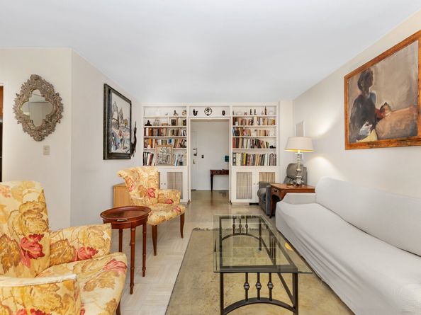 220 East 54th Street 5E, New York NY 10022
