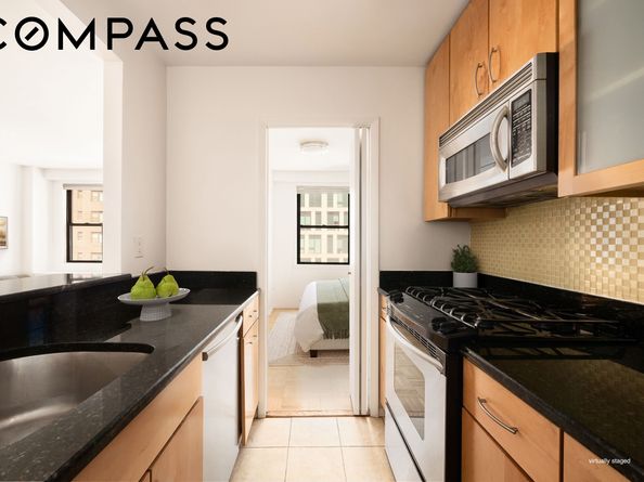 201 East 21st Street 10C, New York NY 10010