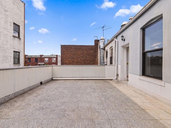 174 Ave S, Brooklyn NY 11223