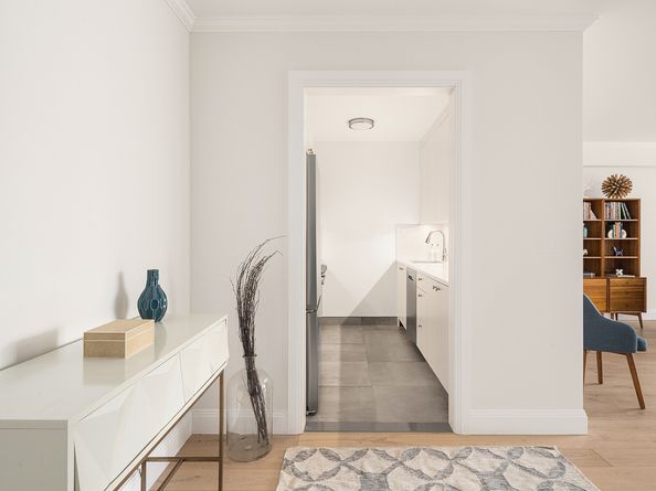 166 East 63rd Street 5E, New York NY 10065