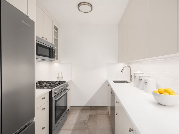 166 East 63rd Street 5E, New York NY 10065