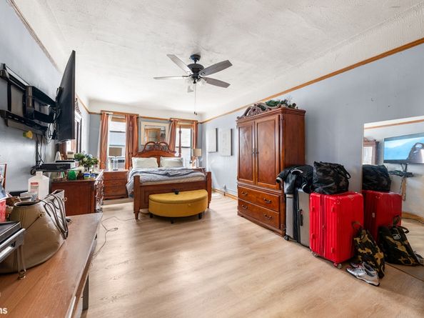 1040 Carroll Street 4J, Brooklyn NY 11225