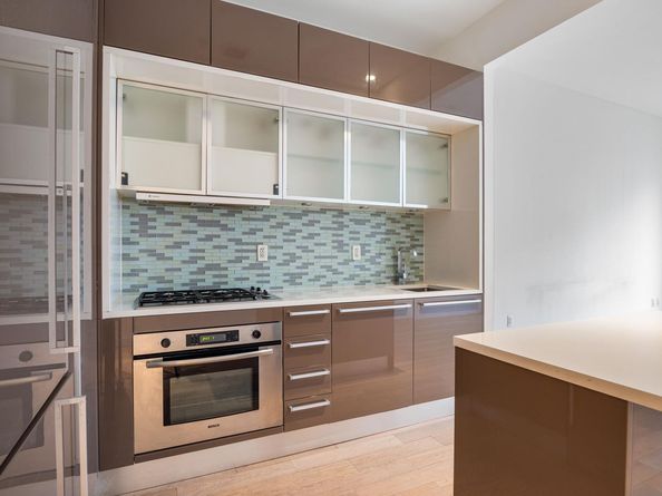 75 Wall Street 24D, New York NY 10005