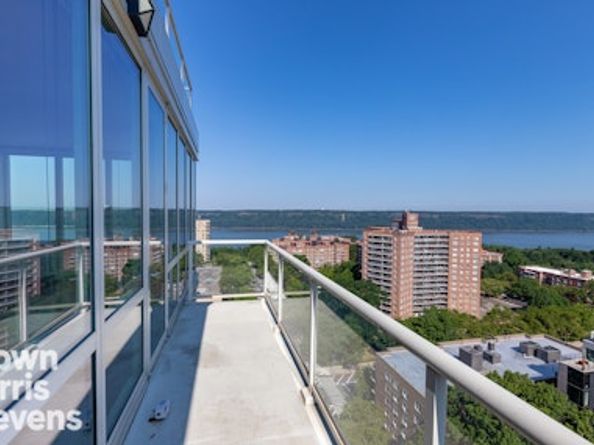 640 West 237th Street 20B, Bronx NY 10463