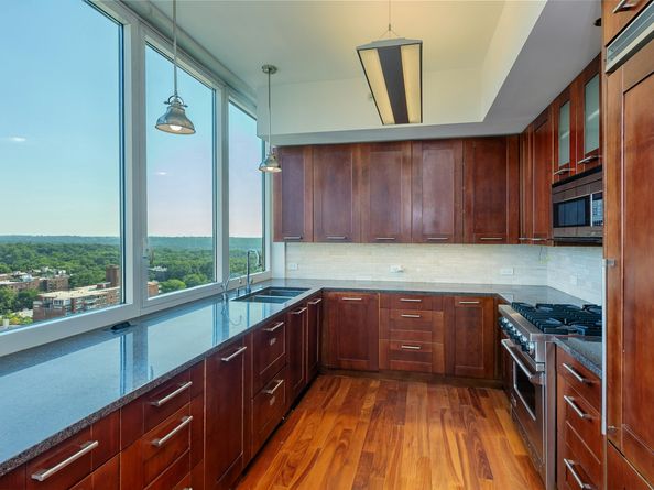 640 West 237th Street 20B, Bronx NY 10463