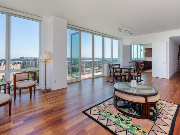 640 West 237th Street 20B, Bronx NY 10463