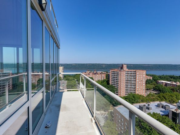 640 West 237th Street 20B, Bronx NY 10463