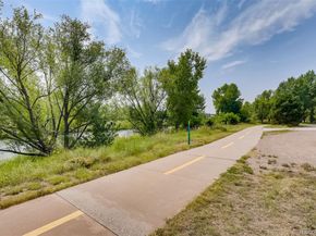 2712 W Greens Place, Littleton CO 80123