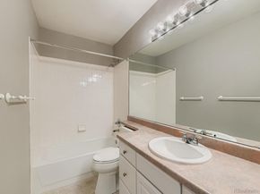 2712 W Greens Place, Littleton CO 80123