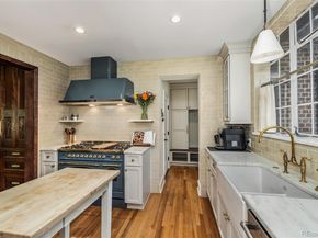 3215 E 7th Avenue Parkway, Denver CO 80206