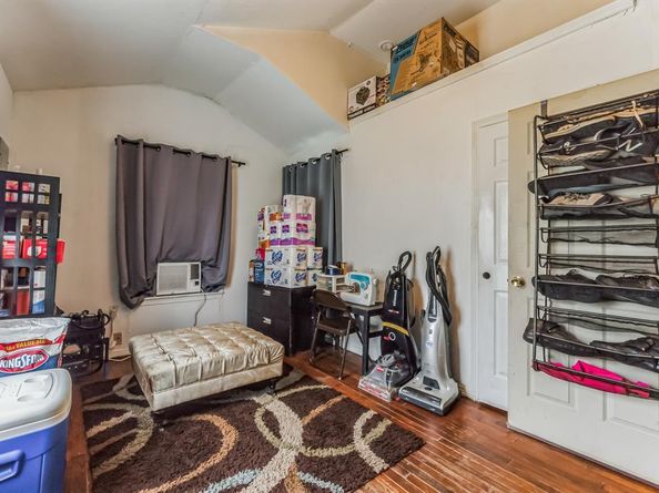 3013  Forest Avenue , Fort Worth Texas 76112