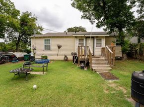 3013  Forest Avenue , Fort Worth Texas 76112