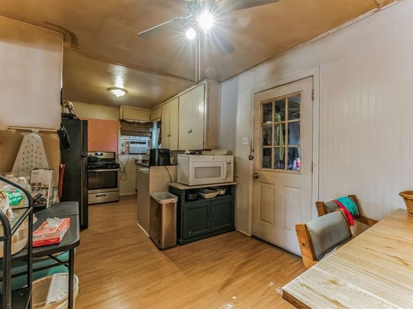 3013  Forest Avenue , Fort Worth Texas 76112