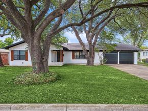2120  Nottingham Boulevard , Fort Worth Texas 76112