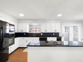 801  Timberview Court S, Fort Worth Texas 76112