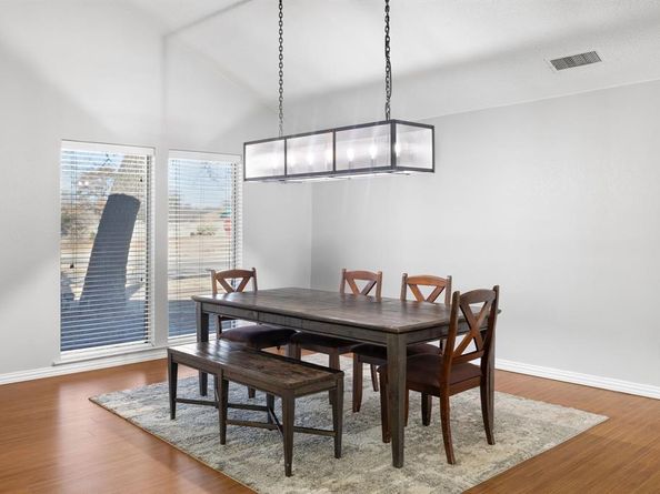 801  Timberview Court S, Fort Worth Texas 76112