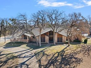 801  Timberview Court S, Fort Worth Texas 76112