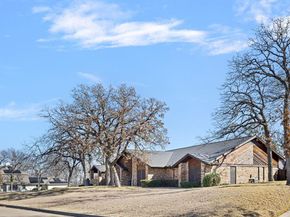 801  Timberview Court S, Fort Worth Texas 76112