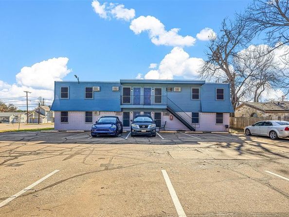 111 E Rogers  , Arlington Texas 76011