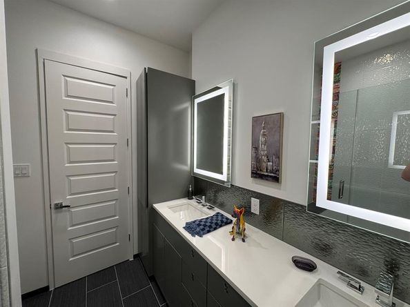 3415  Chihuahua Avenue , Dallas Texas 75212