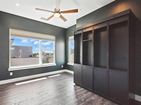 3200  Ross Avenue  1, Dallas Texas 75204