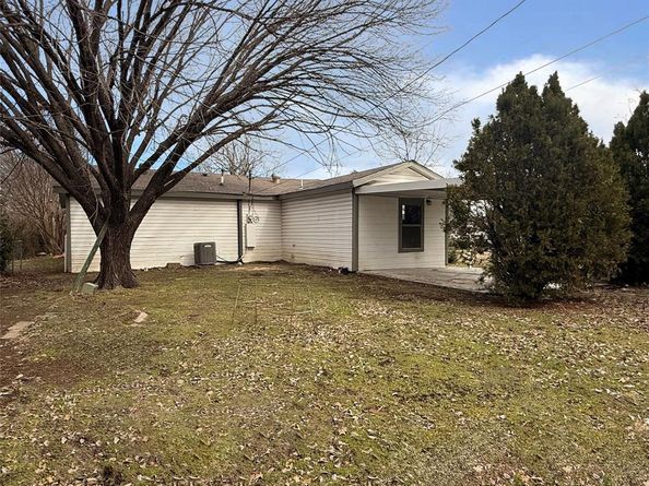 1508 E Cantey Street , Fort Worth Texas 76104